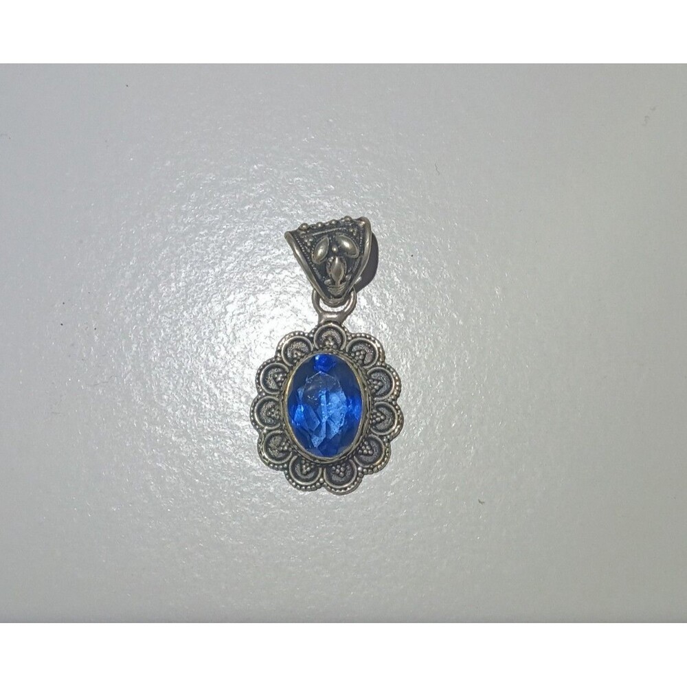 Vintage Looking | 925 Sterling Silver | Blue Sapphire Color | Filigree Pendant